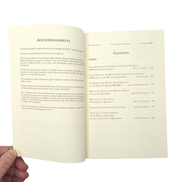 The Historian Three Volume Lot Paperback Summer 2000 Fall 2000 Winter 2001 - Picture 6 of 10